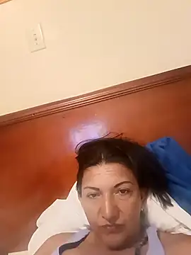 Snapshot of Angelblue_ chatting on January 11, 2025, 12:44 am Angelblue online show from January 11, 2025, 12:44 am