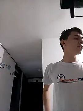 Snapshot of Norehg chatting on February 9, 2025, 11:25 am Norehg online show from February 9, 2025, 11:25 am