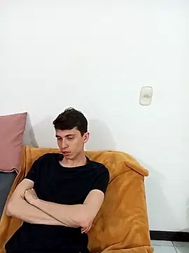 Snapshot of Norehg chatting on February 17, 2025, 4:20 am Norehg online show from February 17, 2025, 4:20 am