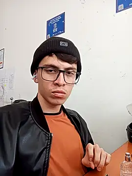 Snapshot of Norehg chatting on February 20, 2025, 3:45 am Norehg online show from February 20, 2025, 3:45 am