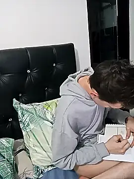 Snapshot of Norehg chatting on March 1, 2025, 3:10 am Norehg online show from March 1, 2025, 3:10 am