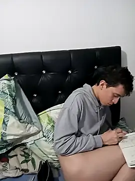 Snapshot of Norehg chatting on March 1, 2025, 6:13 am Norehg online show from March 1, 2025, 6:13 am