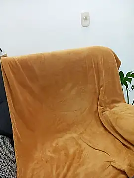 Snapshot of Norehg chatting on March 1, 2025, 9:18 am Norehg online show from March 1, 2025, 9:18 am