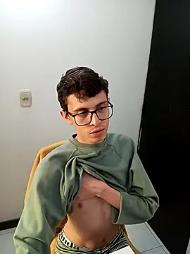 Snapshot of Norehg chatting on March 20, 2025, 12:22 pm Norehg online show from March 20, 2025, 12:22 pm