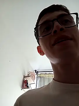 Snapshot of Norehg chatting on March 21, 2025, 9:34 pm Norehg online show from March 21, 2025, 9:34 pm