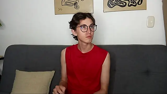 Snapshot of Norehg chatting on September 14, 2025, 8:24 am Norehg online show from September 14, 2025, 8:24 am