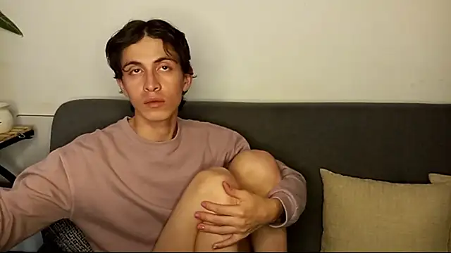 Snapshot of Norehg chatting on September 27, 2025, 8:47 pm Norehg online show from September 27, 2025, 8:47 pm