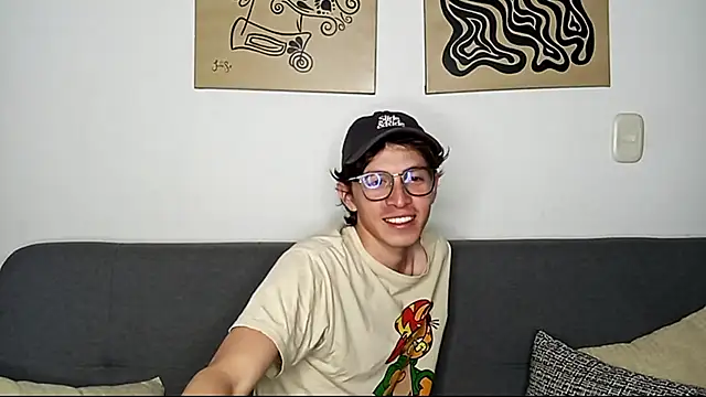 Snapshot of Norehg chatting on October 1, 2025, 8:53 am Norehg online show from October 1, 2025, 8:53 am