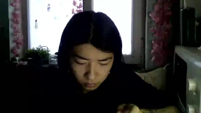 CarlyJoy online show from December 21, 2025, 11:06 am