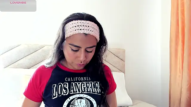 im amber online show from December 3, 2024, 1:10 pm