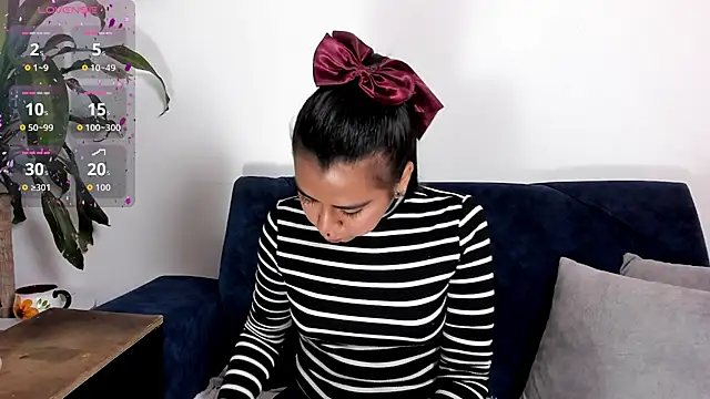 im amber online show from September 19, 2025, 1:56 pm