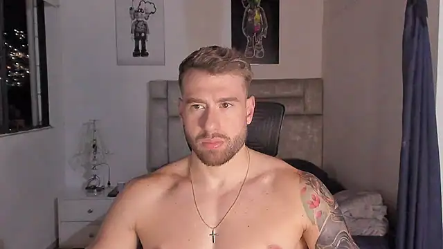 Snapshot of paul_rogerr chatting on October 15, 2025, 2:33 am paul rogerr online show from October 15, 2025, 2:33 am