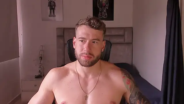 Snapshot of paul_rogerr chatting on November 2, 2025, 4:42 pm paul rogerr online show from November 2, 2025, 4:42 pm