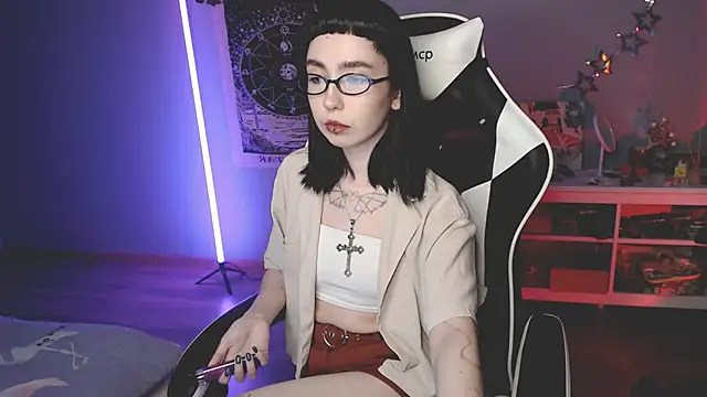 Snapshot of julscinamon_ chatting on February 6, 2025, 5:40 pm julscinamon online show from February 6, 2025, 5:40 pm