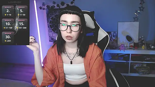Snapshot of julscinamon_ chatting on March 7, 2025, 4:22 pm julscinamon online show from March 7, 2025, 4:22 pm