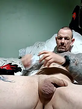 Snapshot of deepstroker42071 chatting on December 22, 2025, 1:35 am deepstroker42071 online show from December 22, 2025, 1:35 am