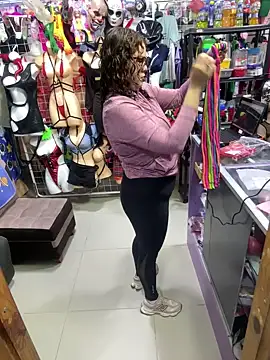 Snapshot of ROSALIALUCY chatting on October 25, 2025, 11:51 am ROSALIALUCY online show from October 25, 2025, 11:51 am