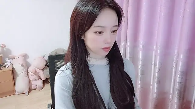 wwcc123 online show from October 22, 2025, 3:18 am