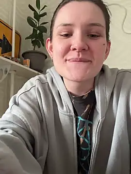 Snapshot of MakeBabyCum chatting on March 20, 2025, 5:35 am MakeBabyCum online show from March 20, 2025, 5:35 am