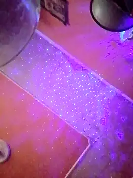 ducicsajsziii online show from March 7, 2025, 6:57 am