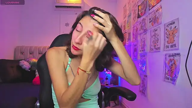 Snapshot of Gorgeous_Team chatting on February 20, 2025, 7:30 pm Gorgeous Team online show from February 20, 2025, 7:30 pm