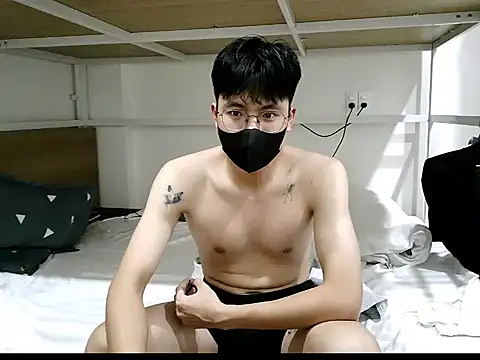 Snapshot of Gwencloudy chatting on November 5, 2025, 5:13 pm Gwencloudy online show from November 5, 2025, 5:13 pm