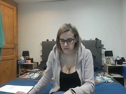 Madame Callie online show from April 13, 2026, 2:00 pm