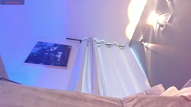 HannahDavis  online show from December 16, 2024, 7:54 pm