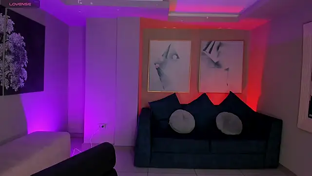 AlessiaCorleone  online show from January 7, 2026, 8:22 pm