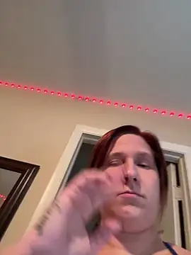 Snapshot of thicknjuicy6996 chatting on February 12, 2025, 7:34 am thicknjuicy6996 online show from February 12, 2025, 7:34 am