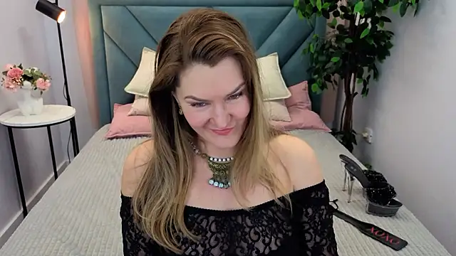 Adele Russo online show from March 7, 2026, 4:48 pm