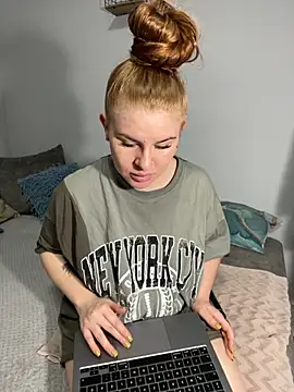 Snapshot of alexababy chatting on October 16, 2025, 6:36 am alexababy online show from October 16, 2025, 6:36 am