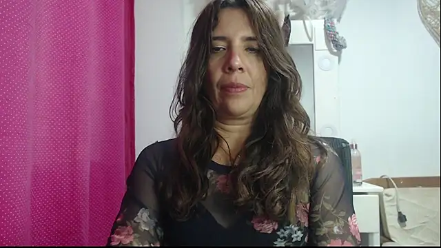 Snapshot of Victoria_meester chatting on February 5, 2025, 9:29 pm Victoria meester online show from February 5, 2025, 9:29 pm