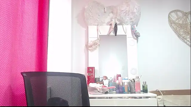 Snapshot of Victoria_meester chatting on February 7, 2025, 3:08 pm Victoria meester online show from February 7, 2025, 3:08 pm
