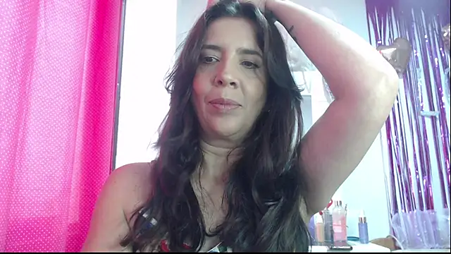 Snapshot of Victoria_meester chatting on February 24, 2025, 2:15 pm Victoria meester online show from February 24, 2025, 2:15 pm