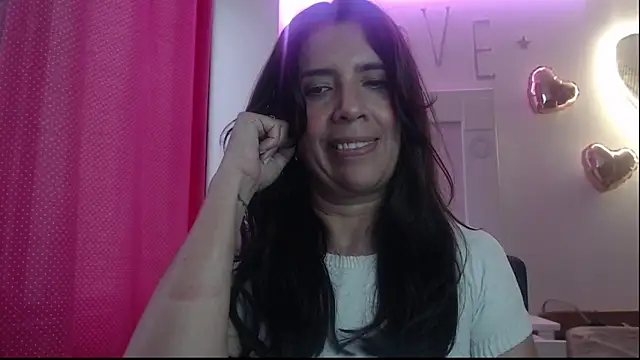 Snapshot of Victoria_meester chatting on February 25, 2025, 8:30 pm Victoria meester online show from February 25, 2025, 8:30 pm
