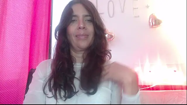 Snapshot of Victoria_meester chatting on March 8, 2025, 9:18 pm Victoria meester online show from March 8, 2025, 9:18 pm