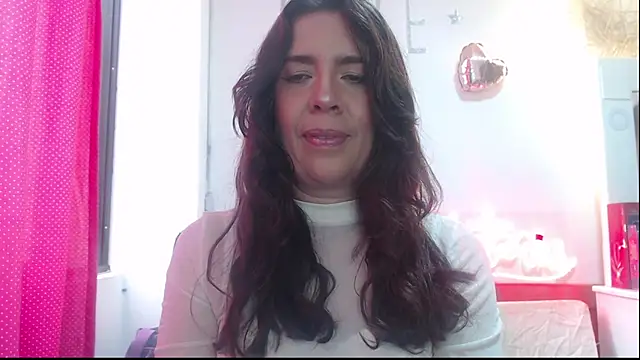 Snapshot of Victoria_meester chatting on March 9, 2025, 1:37 pm Victoria meester online show from March 9, 2025, 1:37 pm