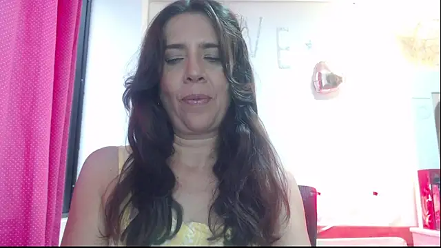 Snapshot of Victoria_meester chatting on March 11, 2025, 9:26 pm Victoria meester online show from March 11, 2025, 9:26 pm