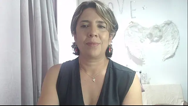 Snapshot of Victoria_meester chatting on September 22, 2025, 8:11 pm Victoria meester online show from September 22, 2025, 8:11 pm