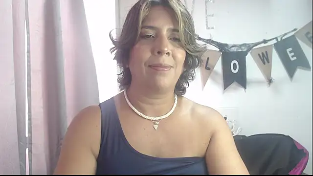 Snapshot of Victoria_meester chatting on October 16, 2025, 2:51 pm Victoria meester online show from October 16, 2025, 2:51 pm