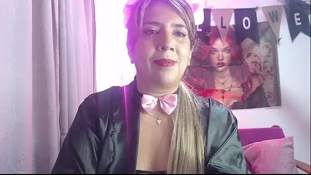 Snapshot of Victoria_meester chatting on October 29, 2025, 3:03 pm Victoria meester online show from October 29, 2025, 3:03 pm