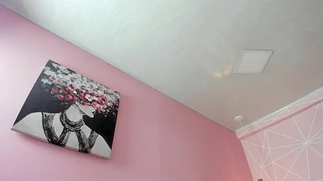 dolly zoe online show from October 6, 2025, 9:56 pm