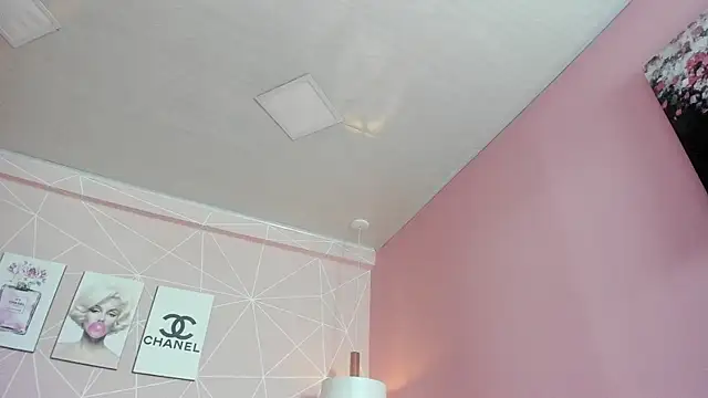 dolly zoe online show from October 21, 2025, 10:10 pm