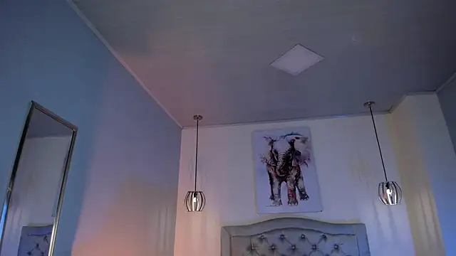 ayshel   online show from October 6, 2025, 6:11 am