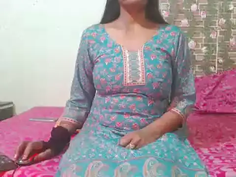 nikitahot3 online show from February 7, 2025, 12:39 pm