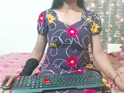 nikitahot3 online show from March 21, 2025, 3:24 pm