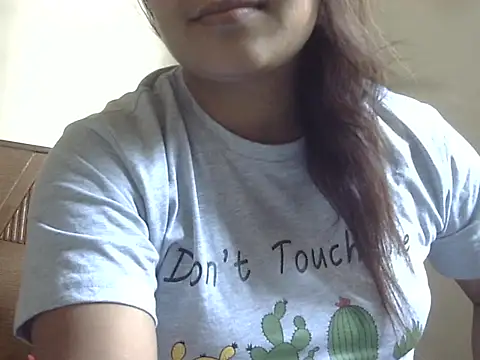 shekira99 online show from October 21, 2025, 6:03 am