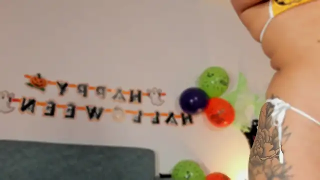 valerycolins online show from October 22, 2025, 7:19 am