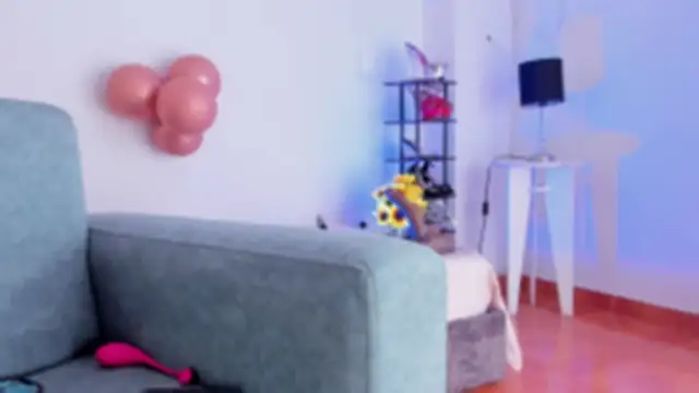 valerycolins online show from November 28, 2025, 1:25 pm